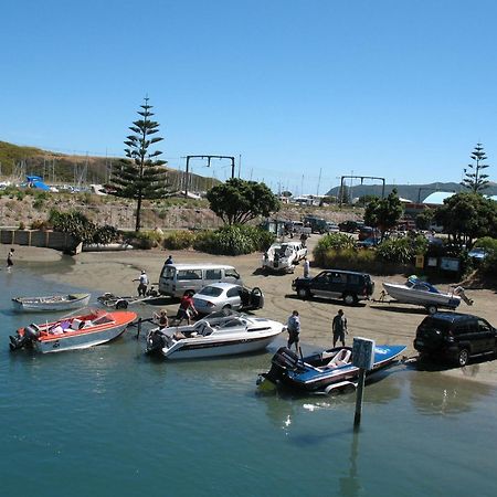 Aaa Mana Motel Porirua Kültér fotó